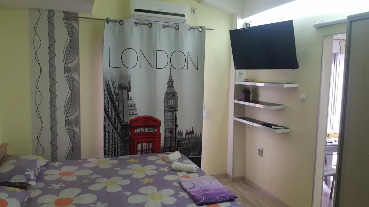 Apartmani Gold Nea Kalikratia
