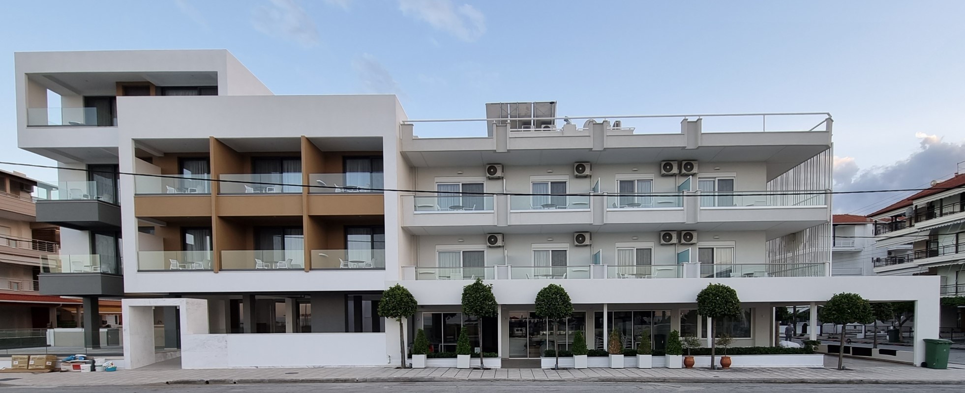 App/Hotel Aqua Suites 1 Luxury thumbnail 2