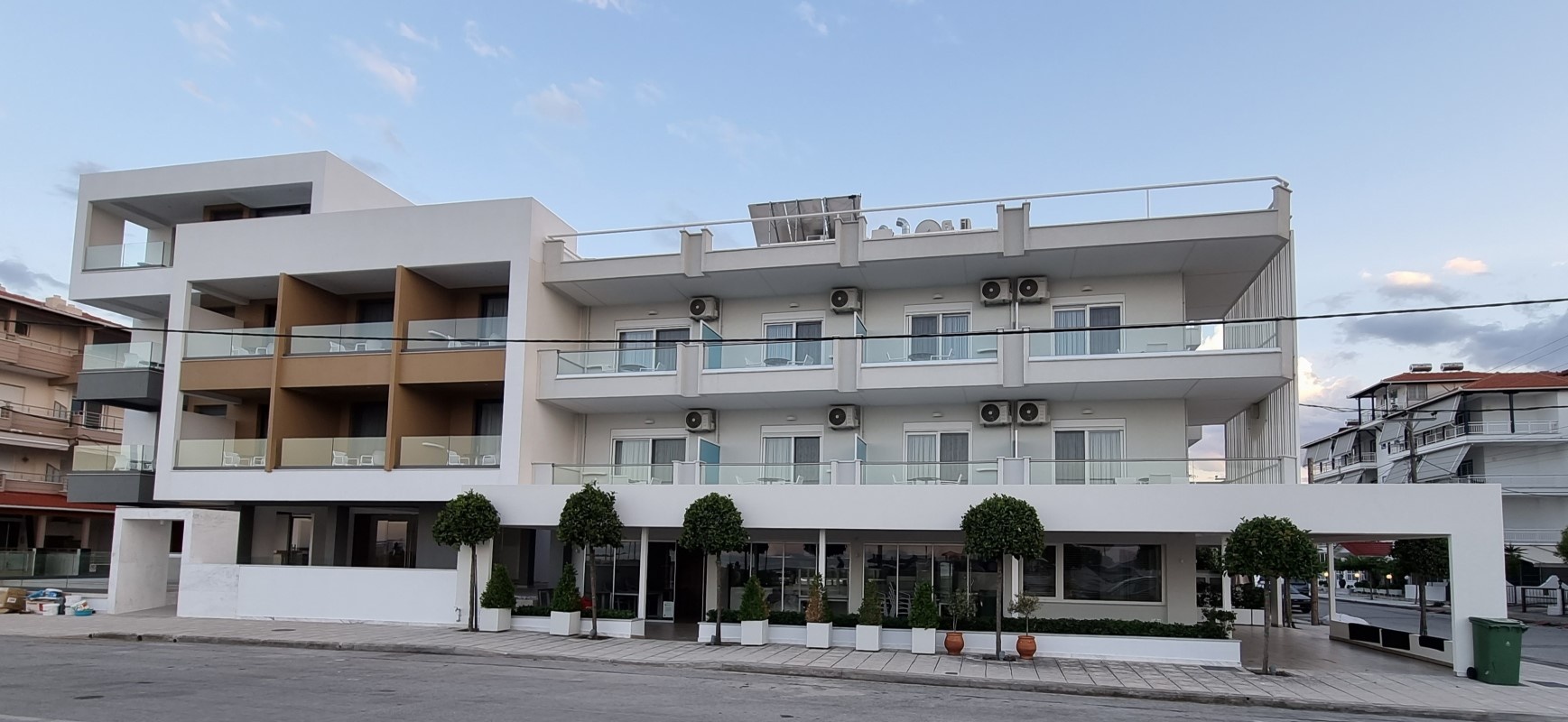 App/Hotel Aqua Suites 1 Luxury thumbnail 7