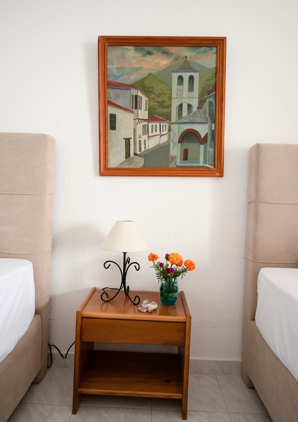 Estia Studios thumbnail 101