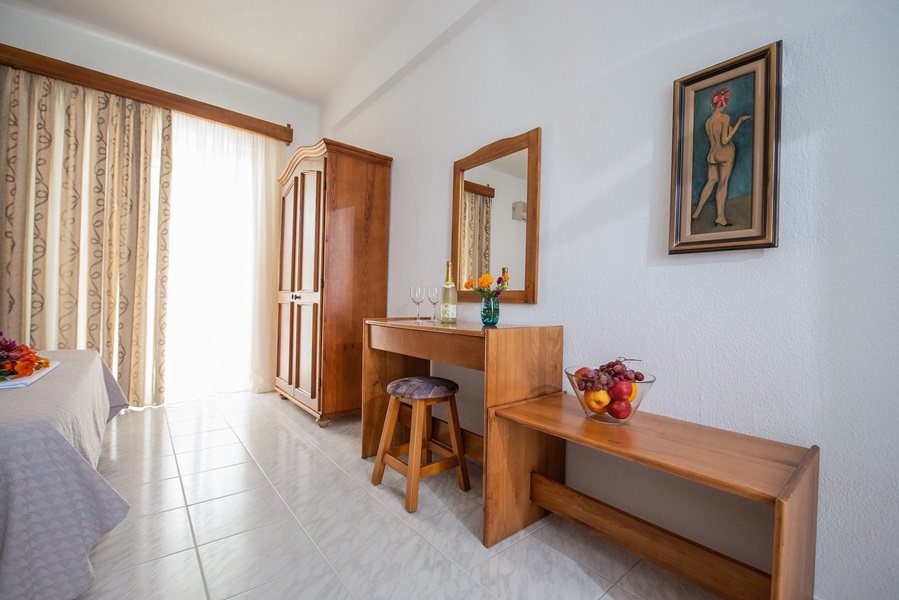 Estia Studios thumbnail 81