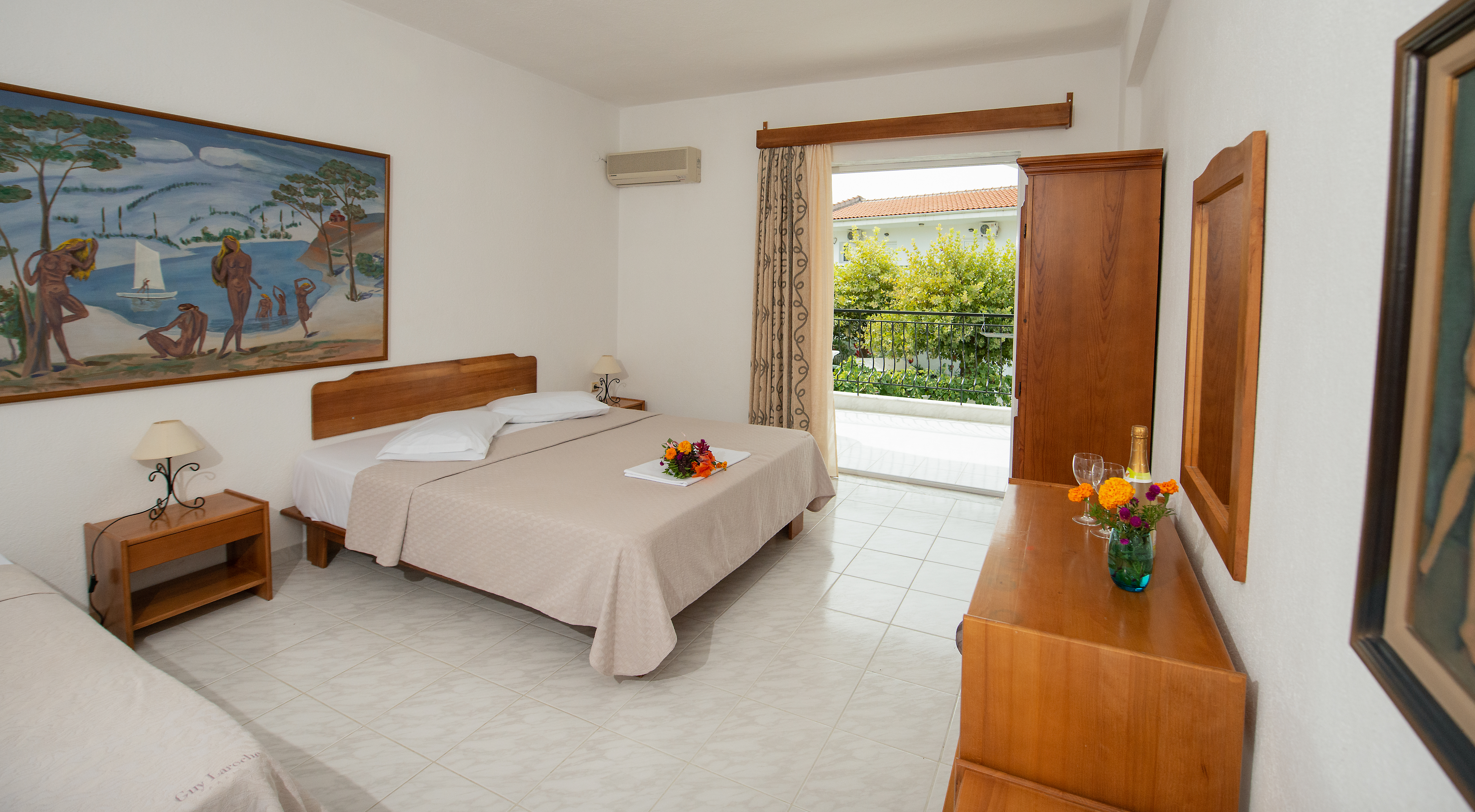 Estia Studios thumbnail 94