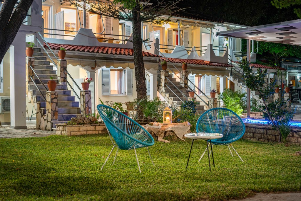 Flisvos Seaside Apartments thumbnail 31