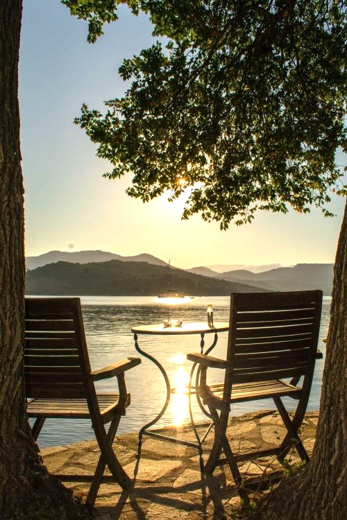 Flisvos Seaside Apartments thumbnail 5