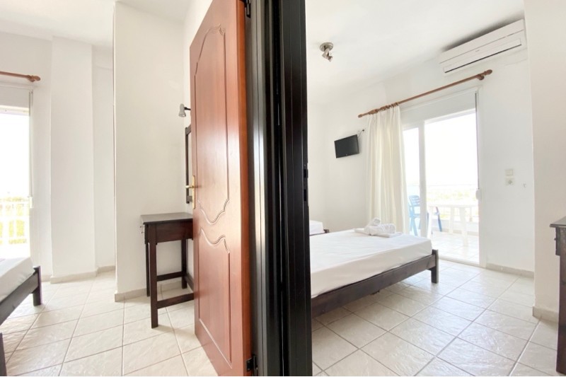 Hotel Akropolis / polupansion thumbnail 9