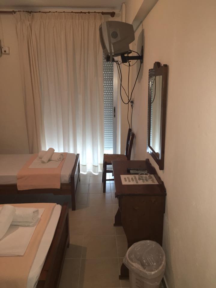 Hotel Lena thumbnail 10