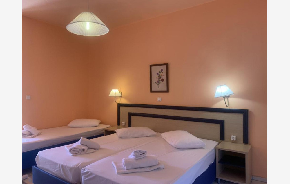 HOTEL POLIHRONO BEACH thumbnail 9