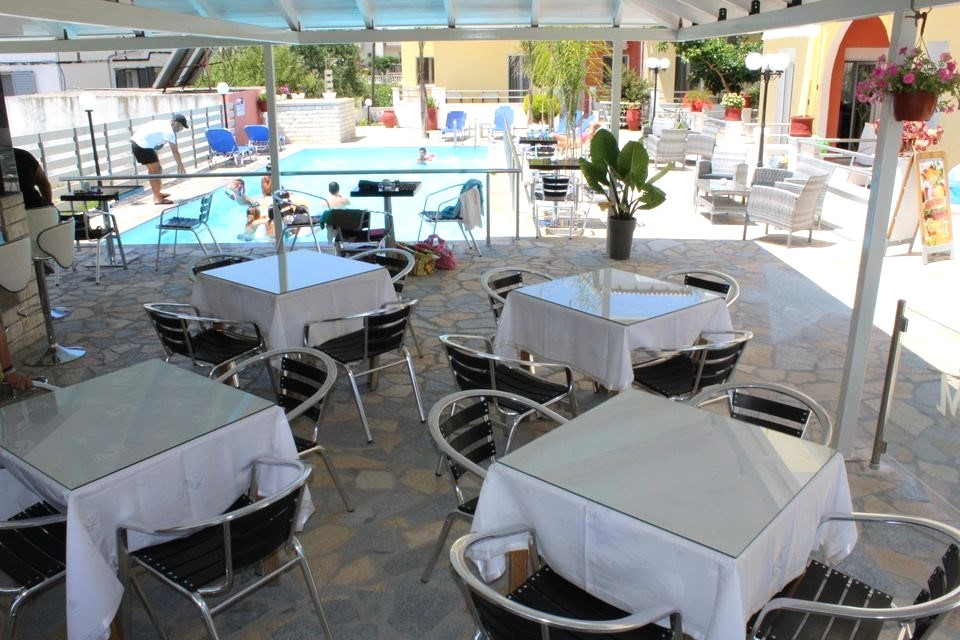 Hotel Vive Mar thumbnail 10