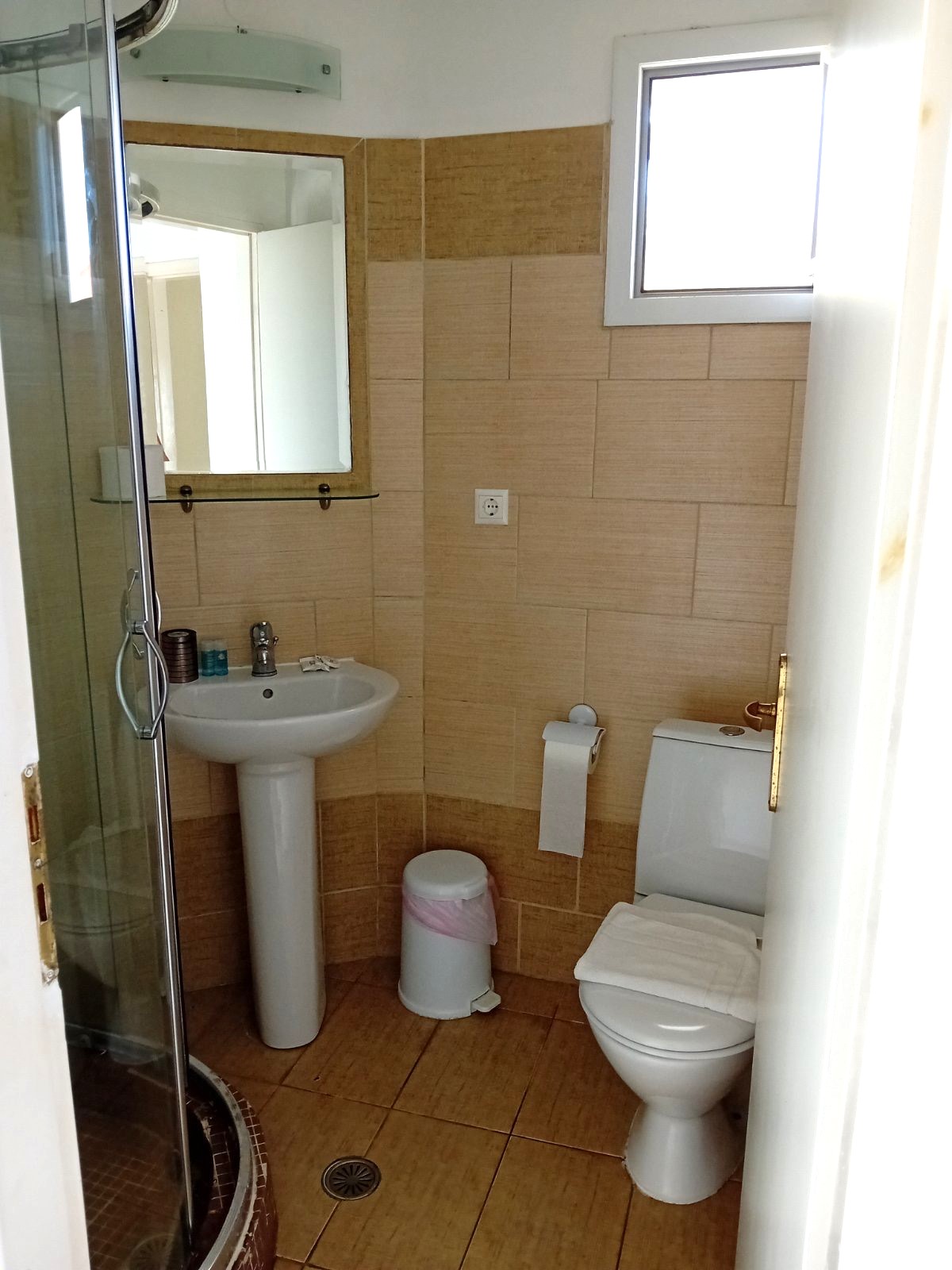 Hotel Vive Mar thumbnail 14