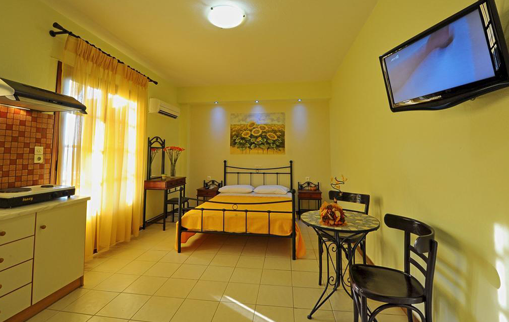 ILIOTROPIO - EVIA thumbnail 3