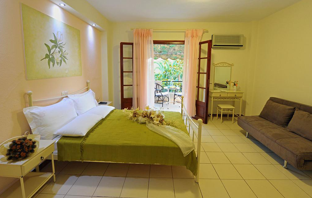 ILIOTROPIO - EVIA thumbnail 5