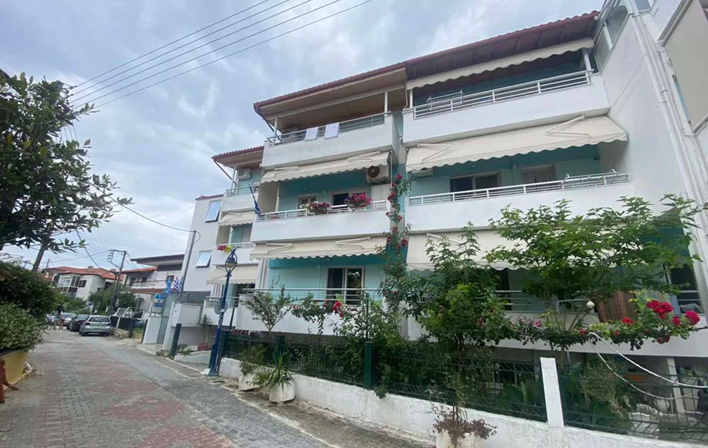 JJ APARTMENTS