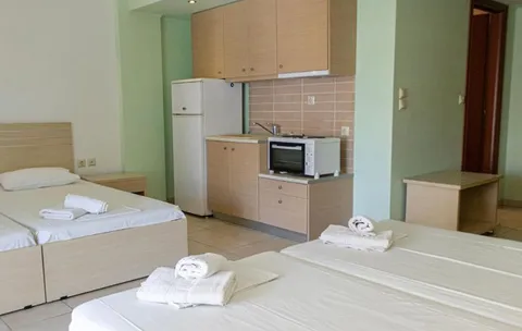 JJ APARTMENTS - 4