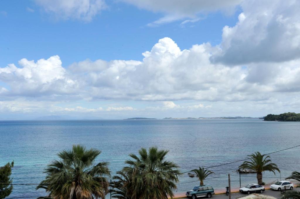 Krf avionom thumbnail 2