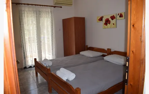 KUĆA GEORGIADIS - 3