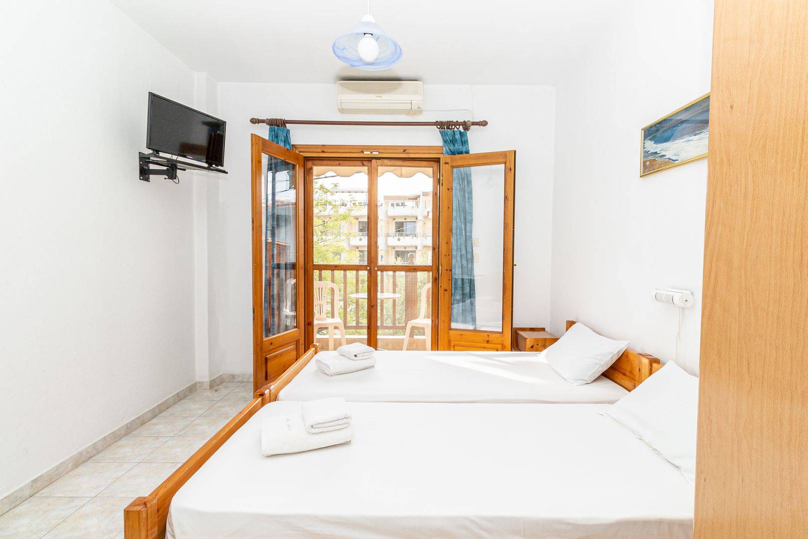 Mina Maria thumbnail 10