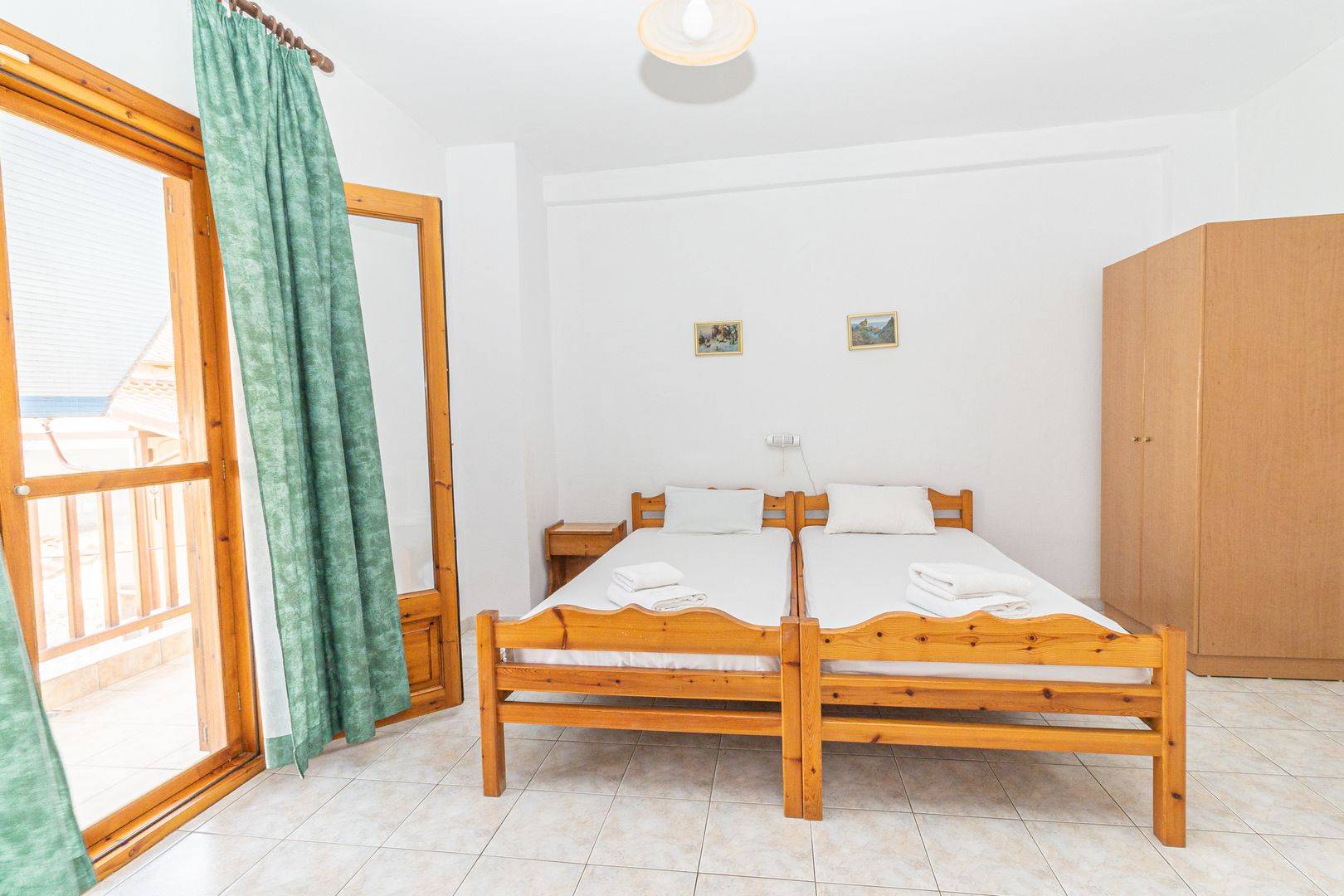 Mina Maria thumbnail 11