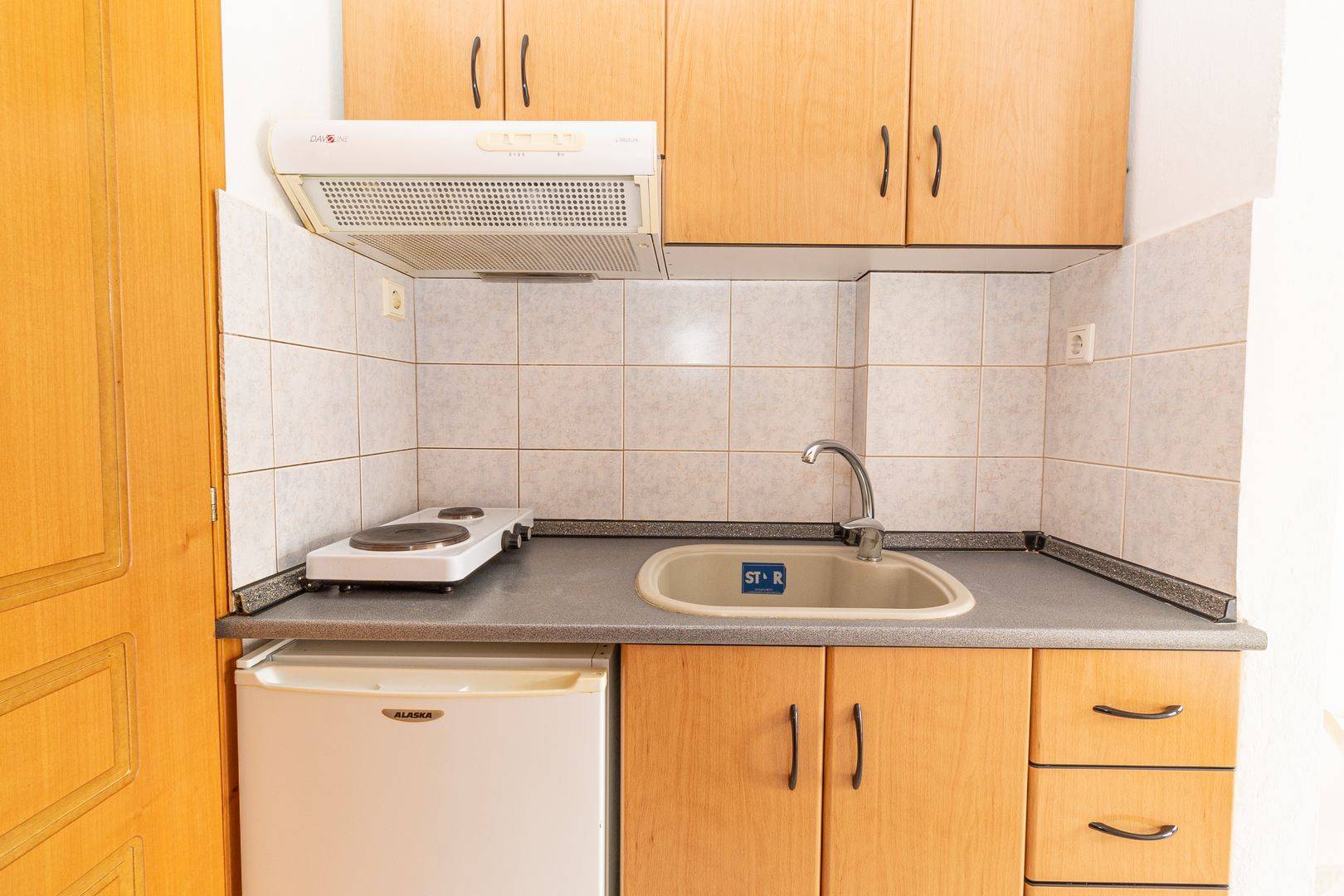 Mina Maria thumbnail 13