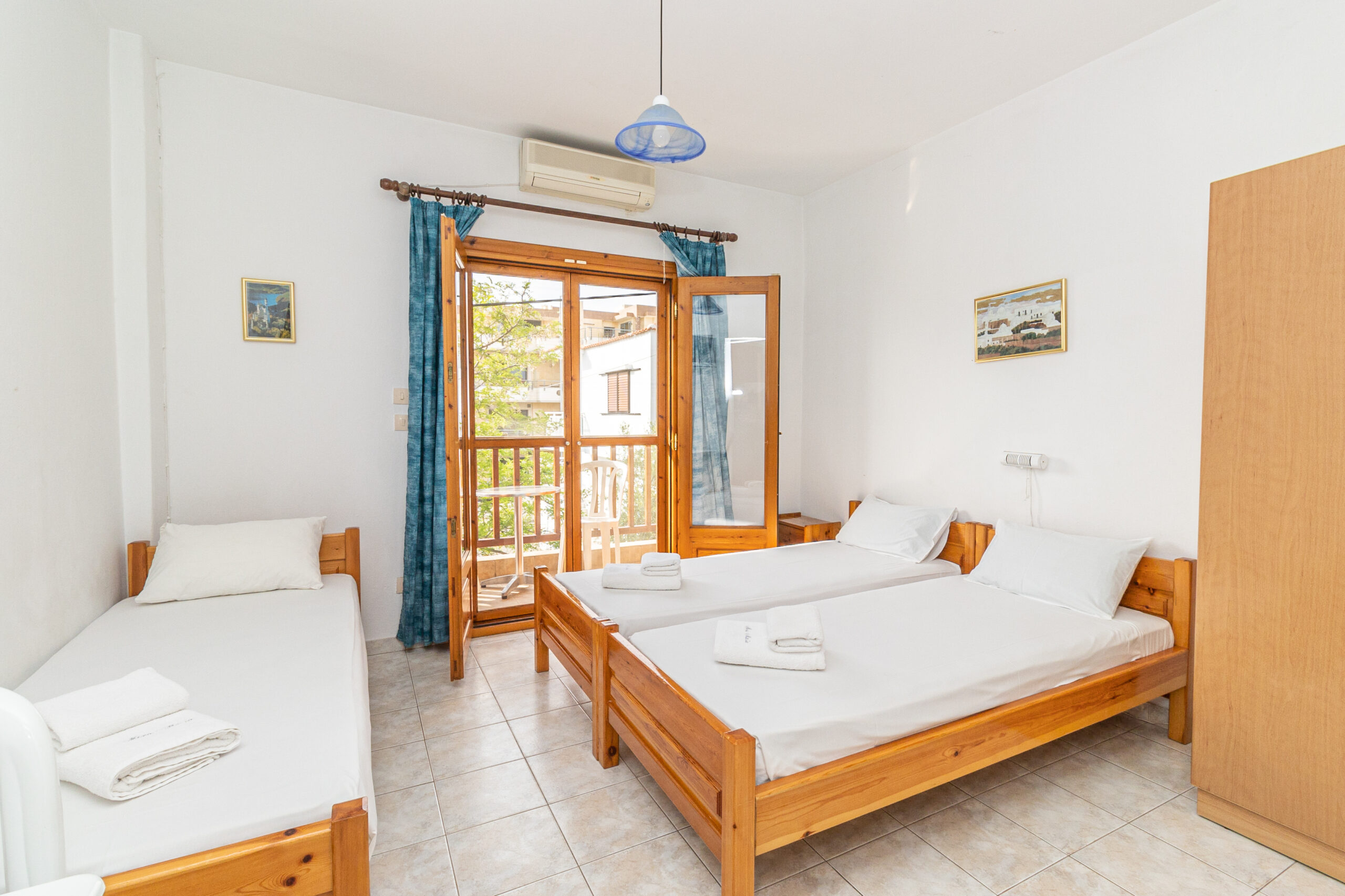 Mina Maria thumbnail 16