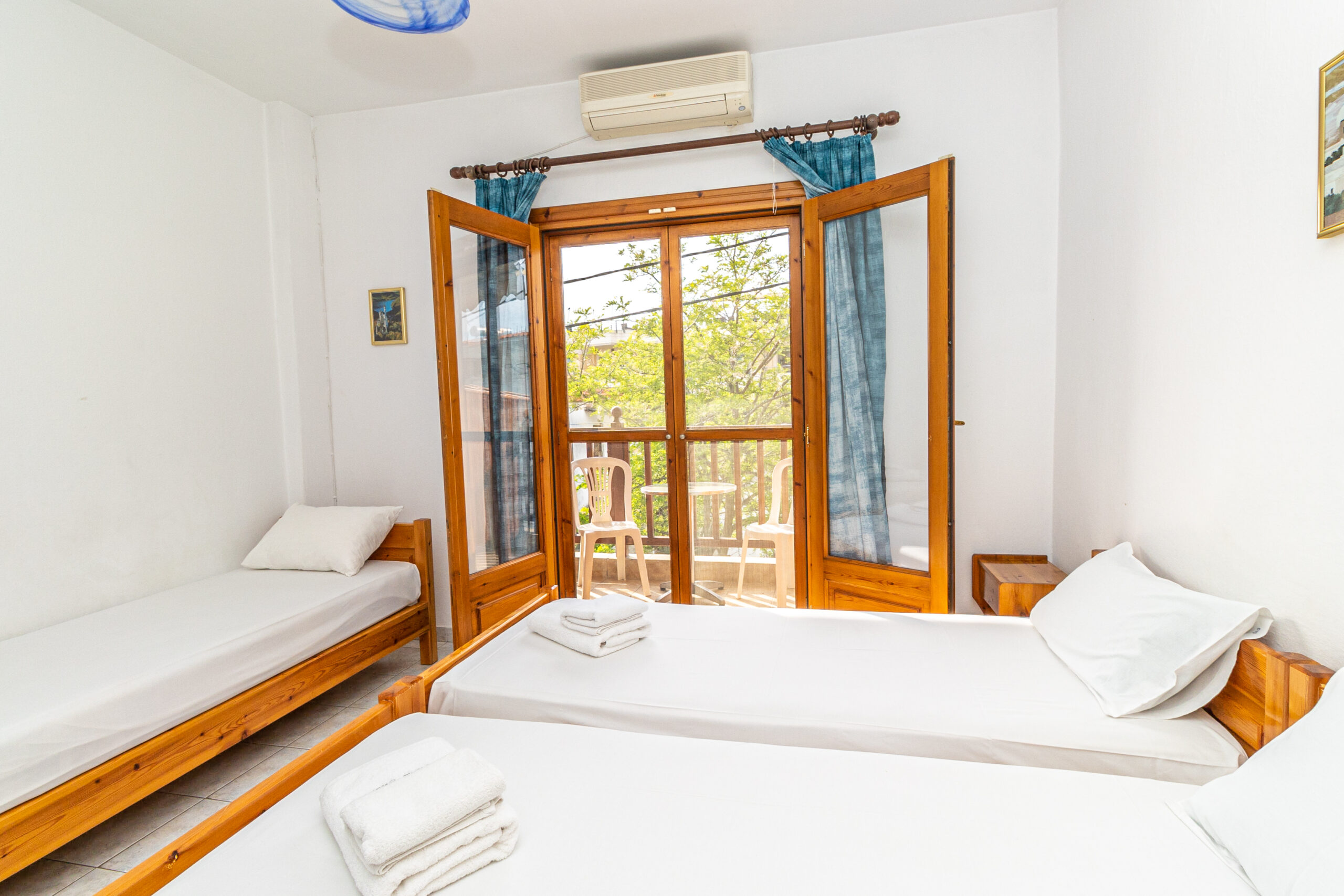 Mina Maria thumbnail 18