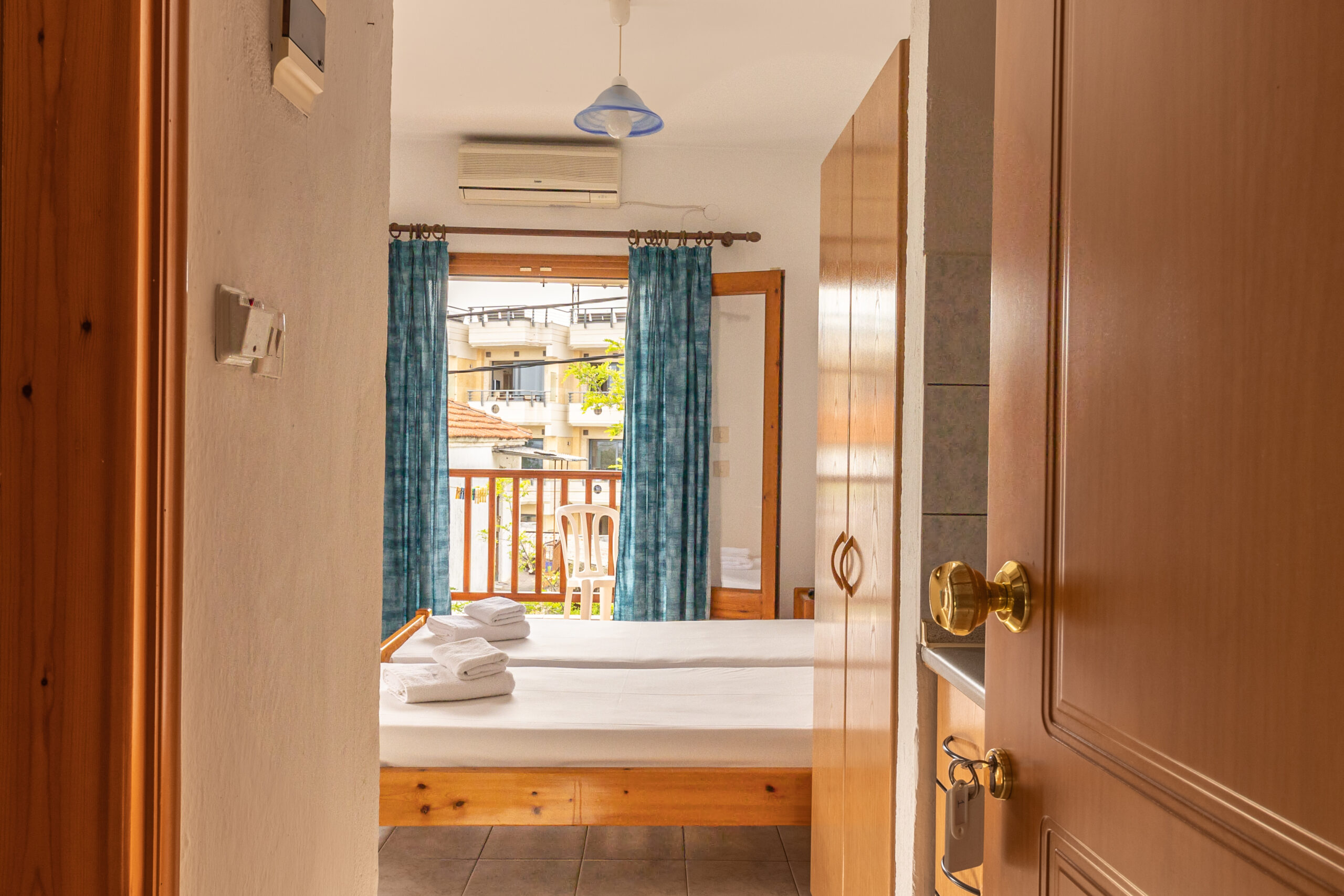 Mina Maria thumbnail 4