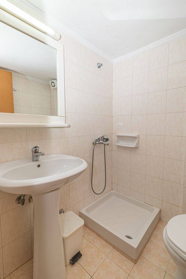 Mina Maria thumbnail 9