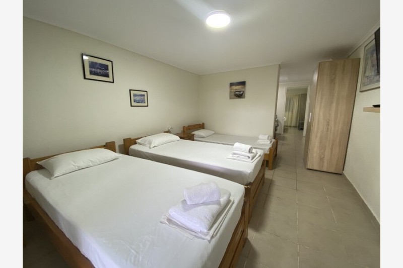 Nikolaidis New thumbnail 12