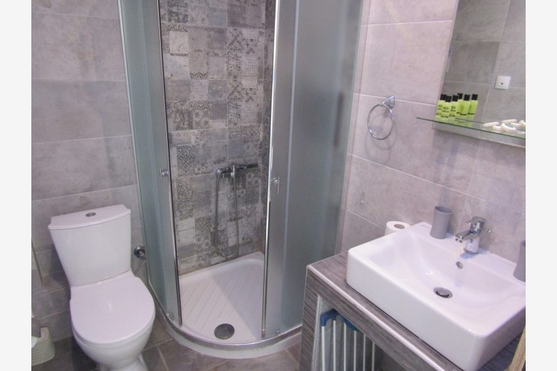 Nikolaidis New thumbnail 8