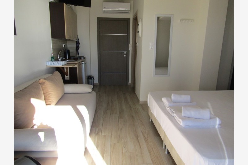 Nikolaidis New thumbnail 9