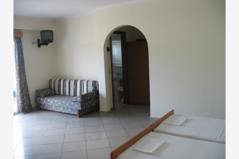 Olympic House Apartments thumbnail 16