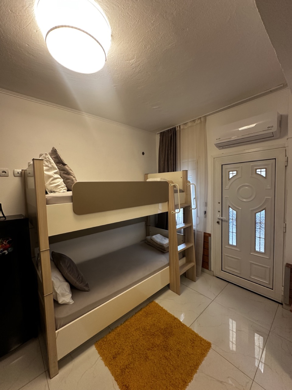 Only one apartmani thumbnail 6