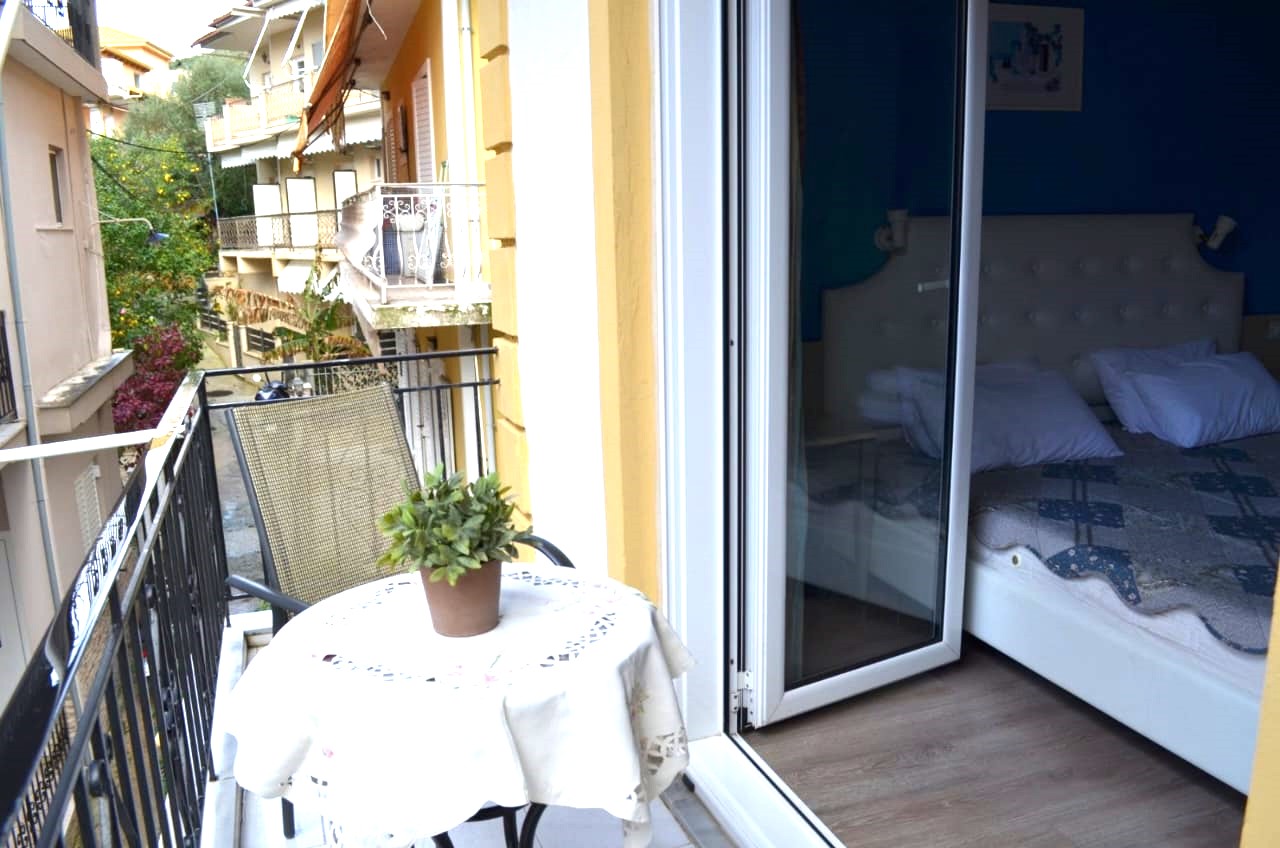 Ria Studios thumbnail 3