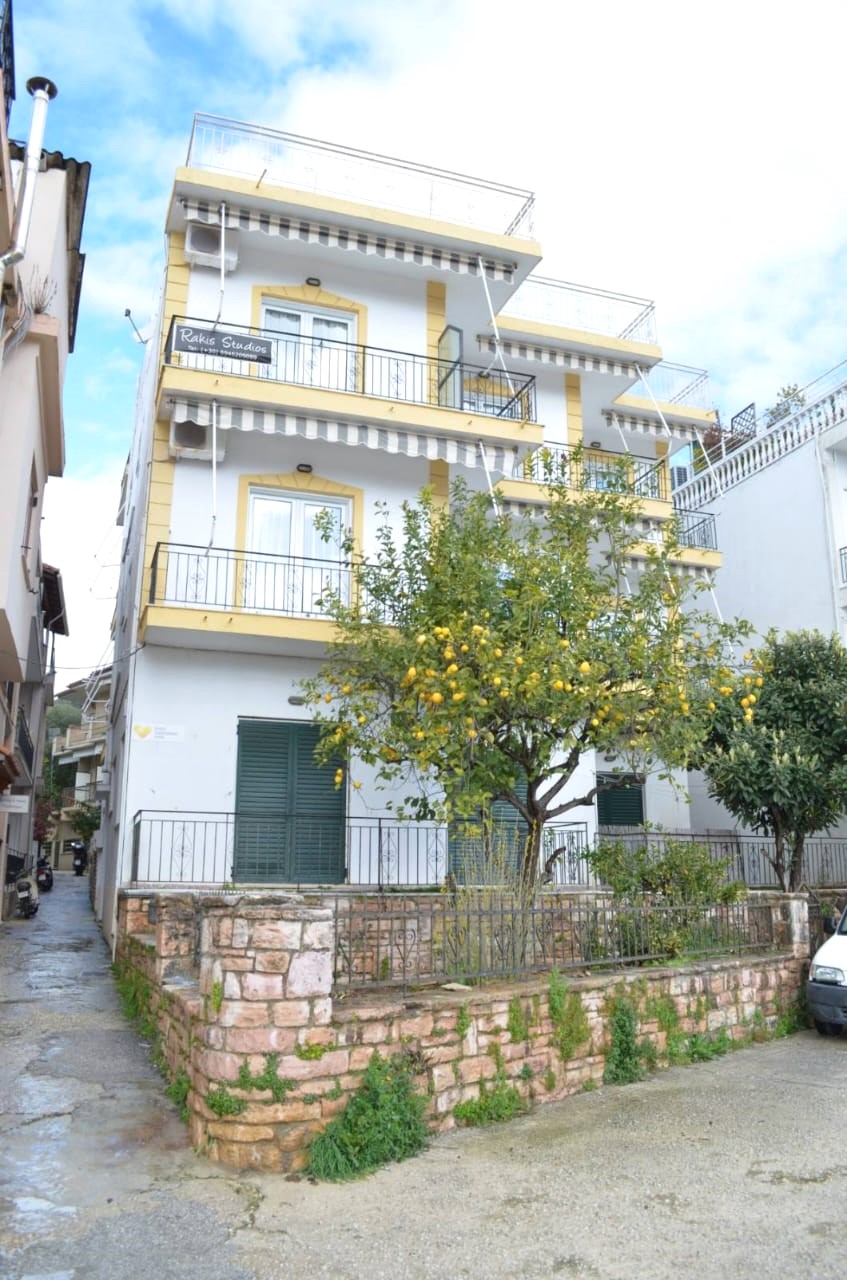 Ria Studios thumbnail 4