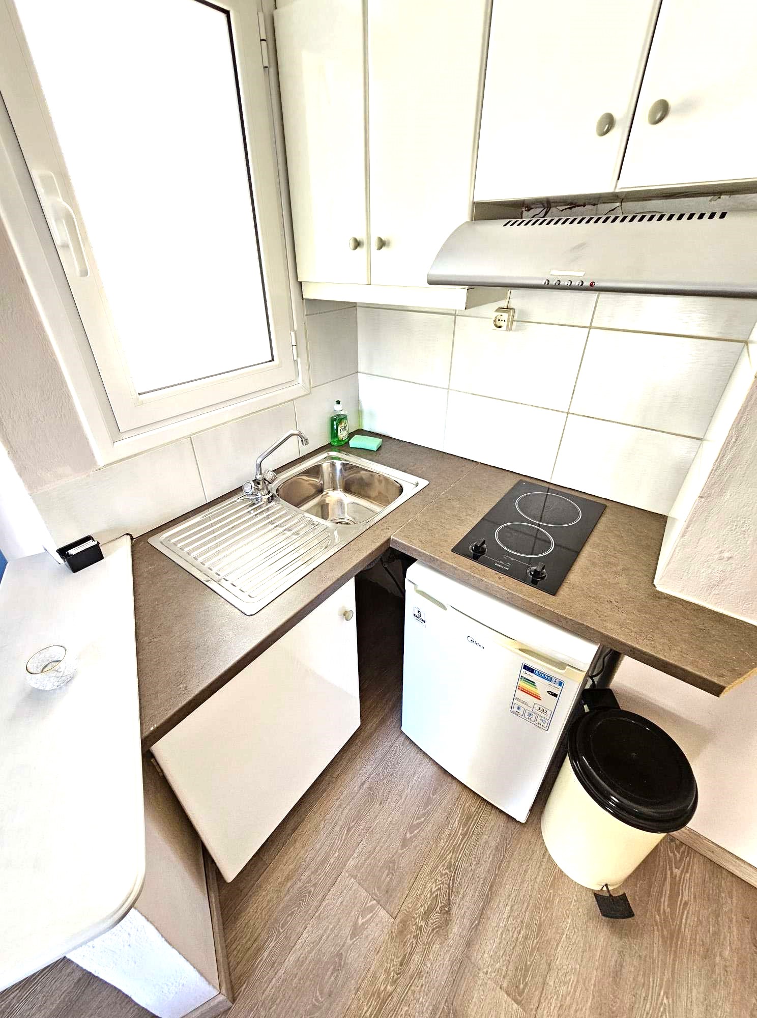 Ria Studios thumbnail 45