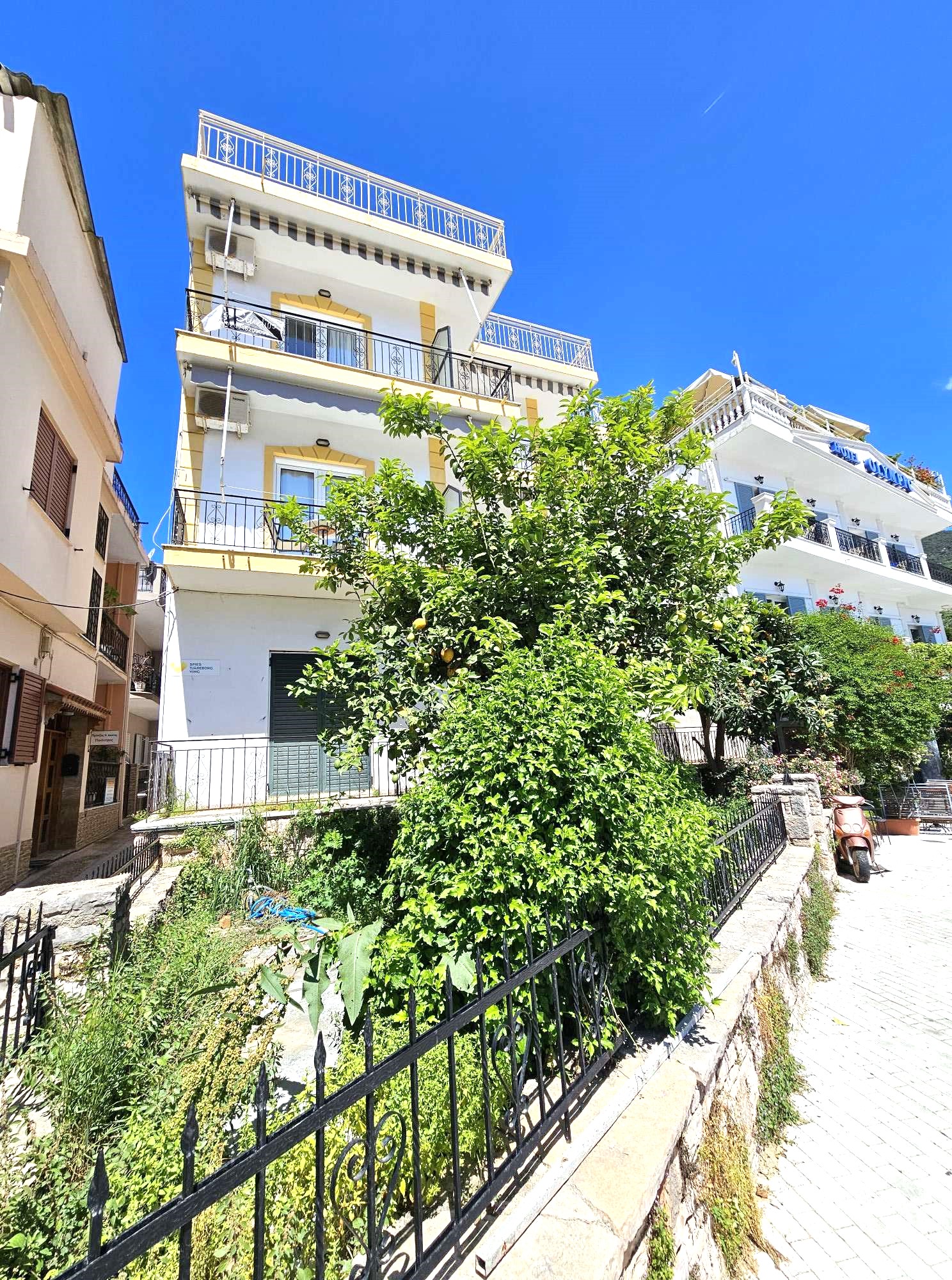 Ria Studios thumbnail 55