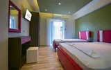 VILA 4 SEASON - NEW - 4