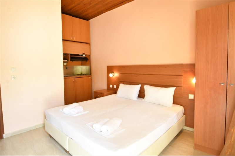 Vila Angelos Garden thumbnail 5