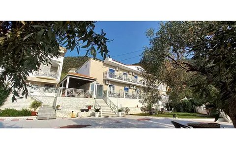 VILA ATHINA - TASOS