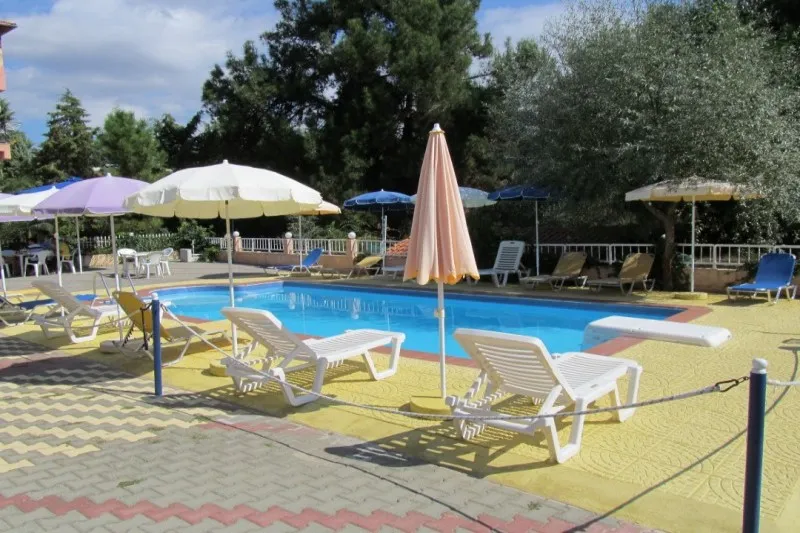Vila Augustos (Tripiti)
