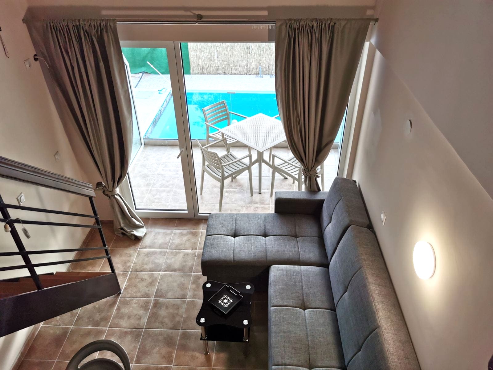 Vila Capital Lux thumbnail 4