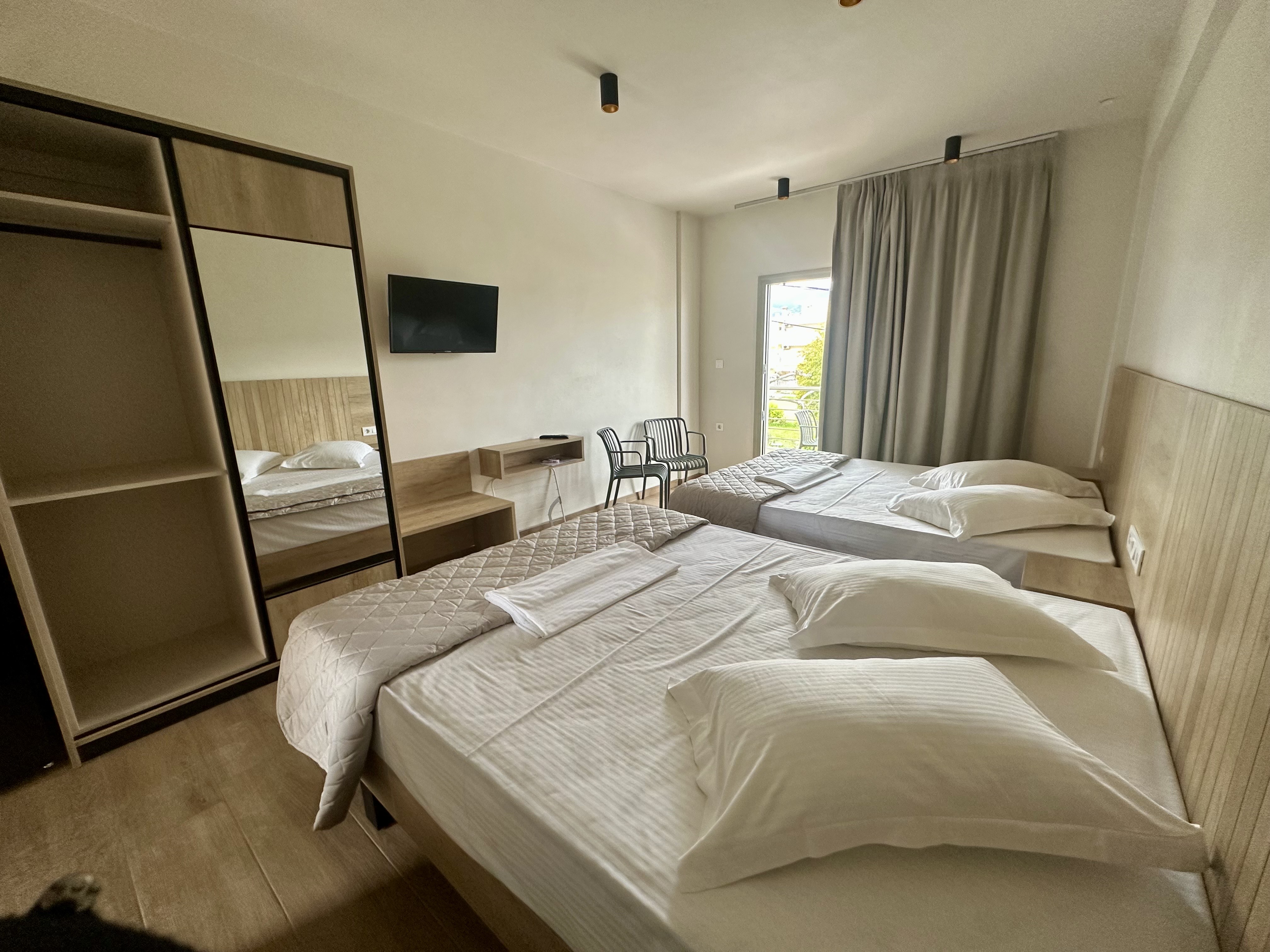 Vila Clock Luxury thumbnail 7