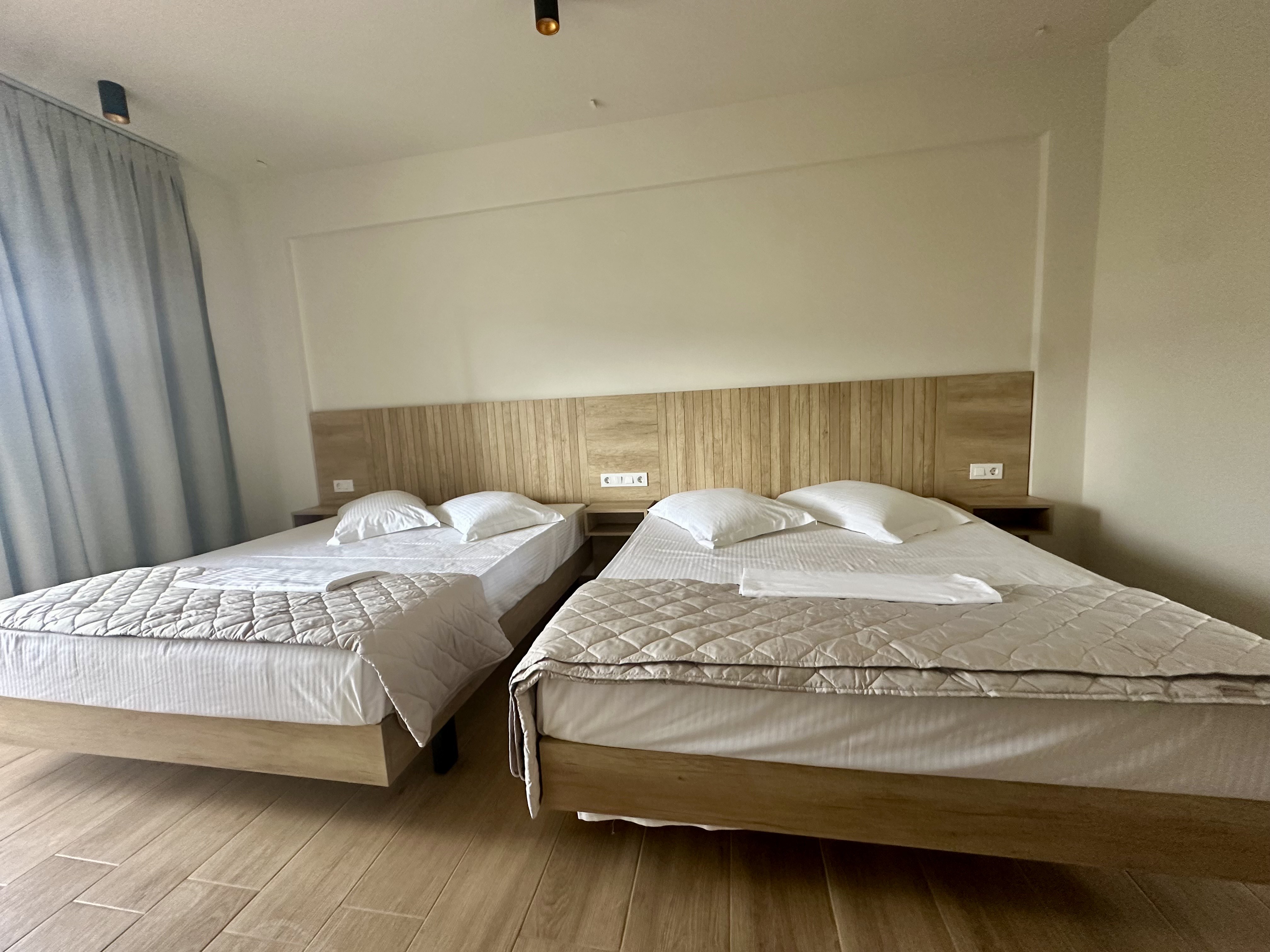 Vila Clock Luxury thumbnail 8