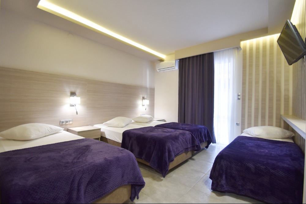 Vila Dias exclusive thumbnail 5