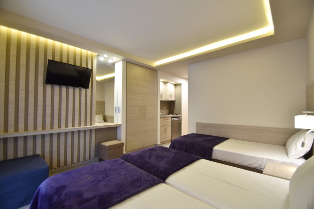 Vila Dias exclusive thumbnail 6