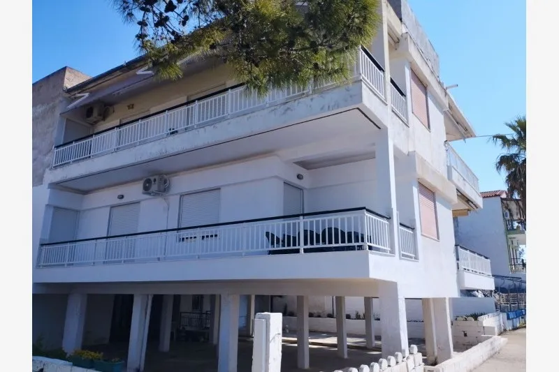 Vila Dina
