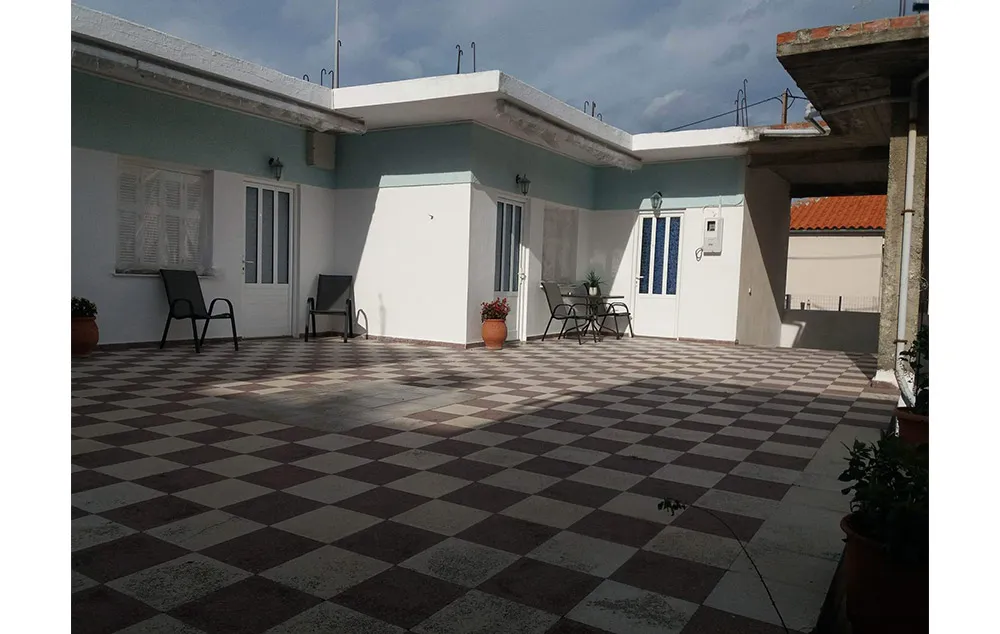 VILA FOTIS