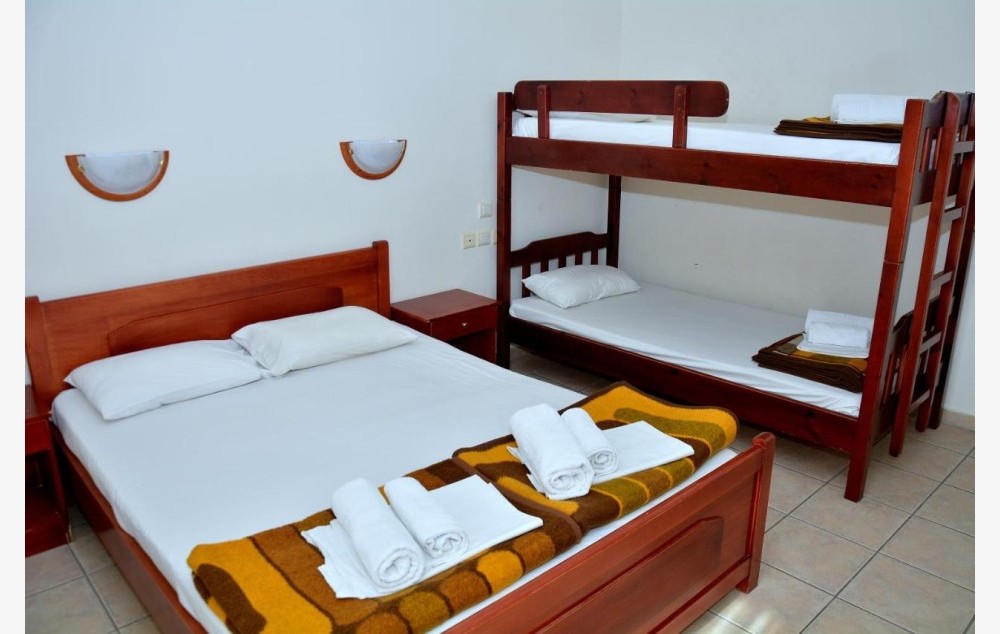 VILA GLAROS thumbnail 2