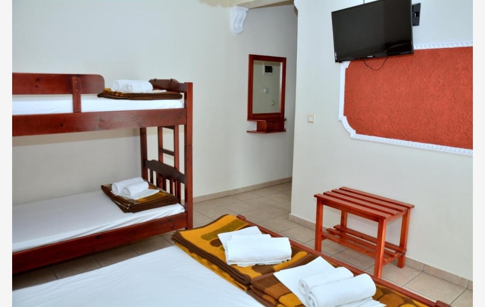 VILA GLAROS thumbnail 3