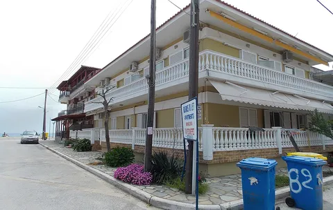VILA JANIS