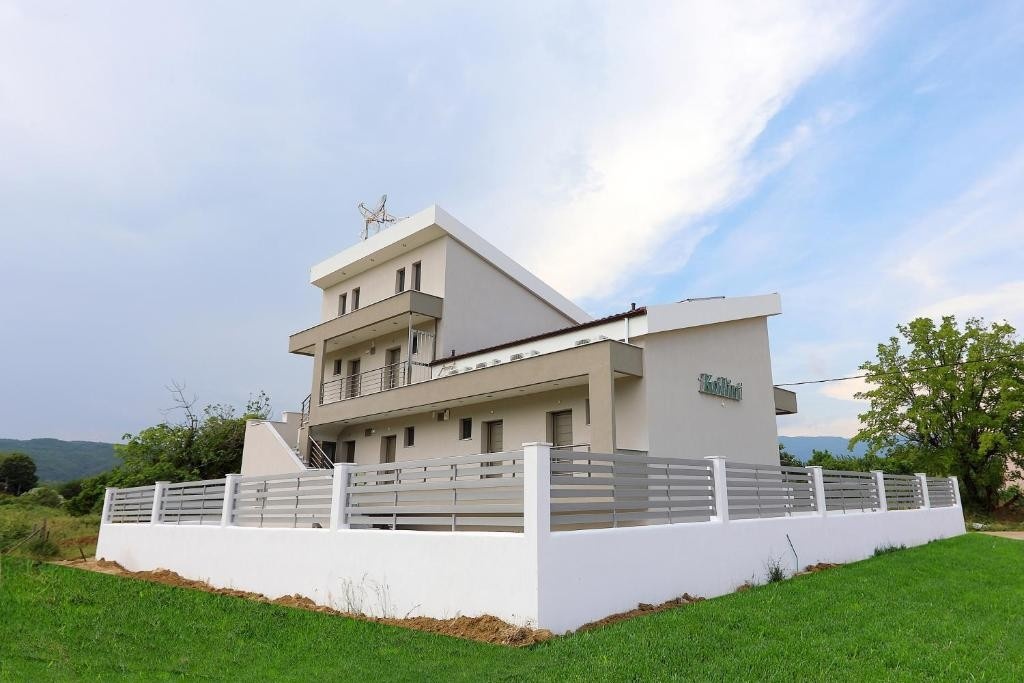 Vila Kallini Apartments Luxury thumbnail 2